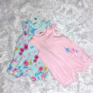 Set of 2 onesies